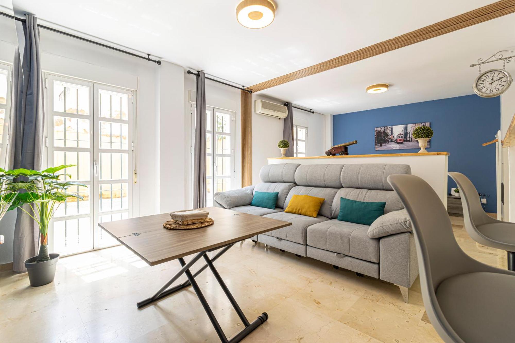 G&H Apartments - Loft En El Centro De Jerez เฮเรซ เด ลาฟรอนเตรา ภายนอก รูปภาพ