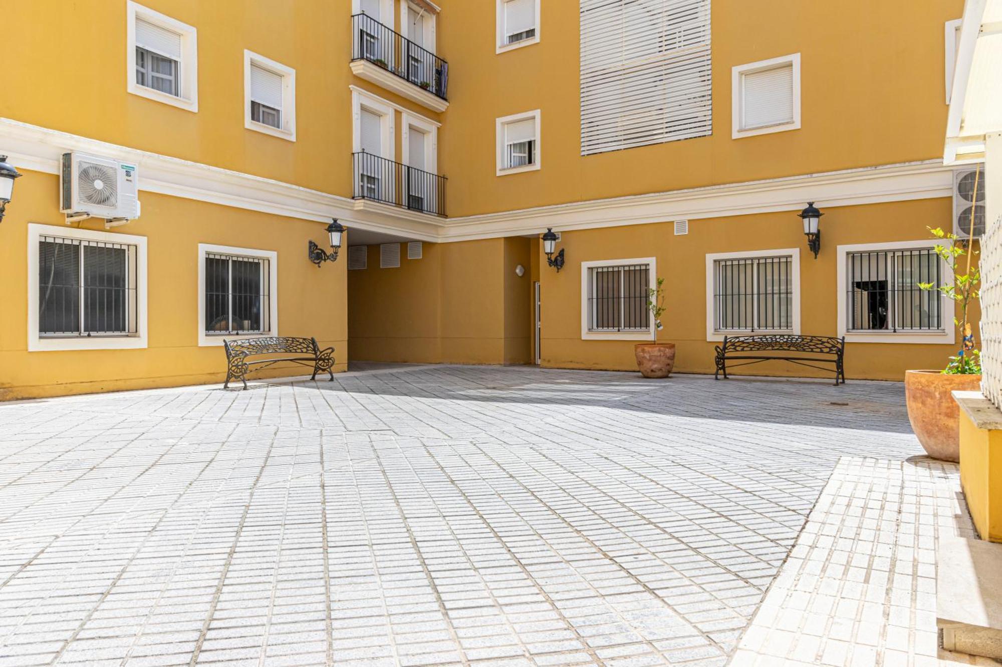 G&H Apartments - Loft En El Centro De Jerez เฮเรซ เด ลาฟรอนเตรา ภายนอก รูปภาพ